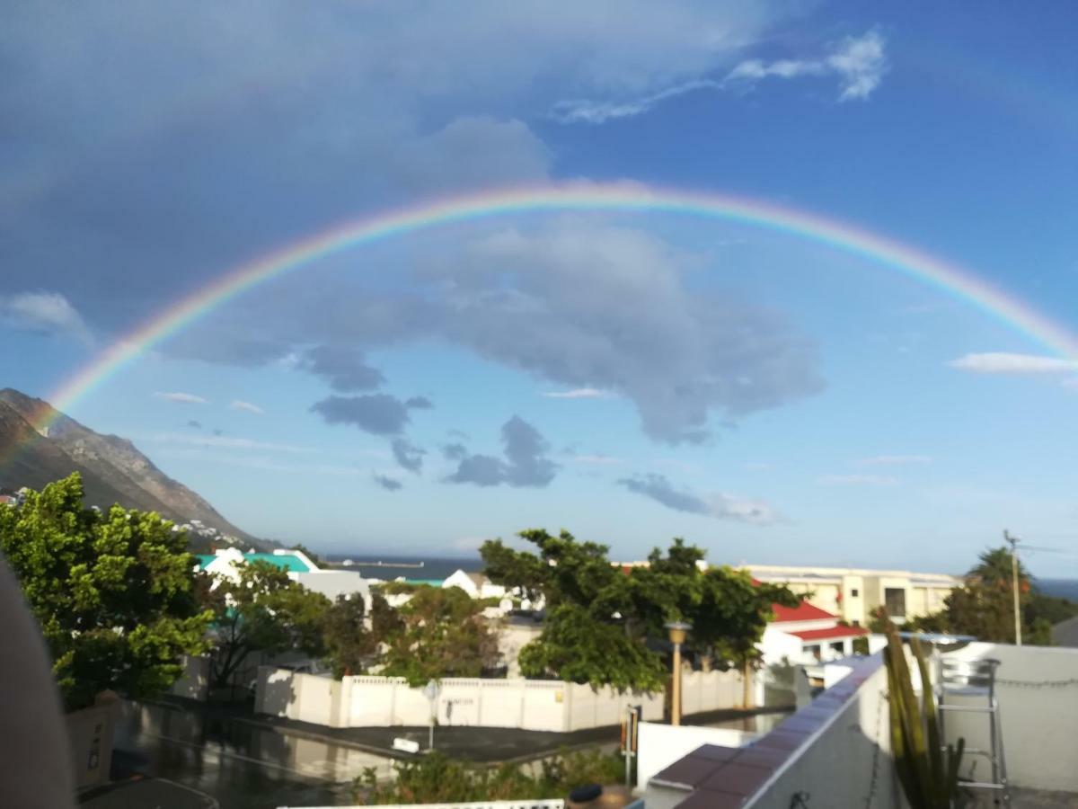 Big Skies Guesthouse Gordons Bay Exterior photo